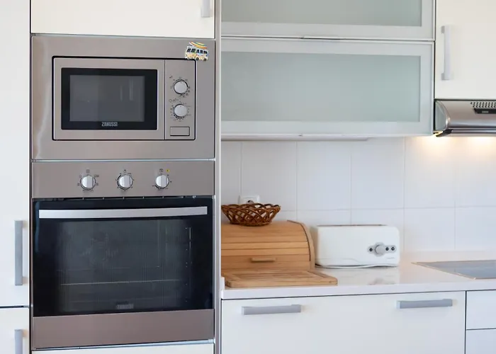 Ocean View 3 Bdr House With Patio By Lovelystay Hébergement de vacances Porches (Algarve)