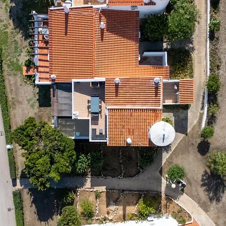 Ferienhaus Ocean View 3 Bdr House With Patio By Lovelystay *