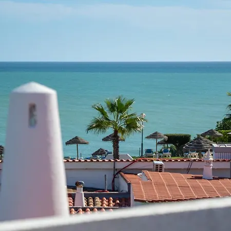 Ocean View 2 Bdr House With Patio By Lovelystay