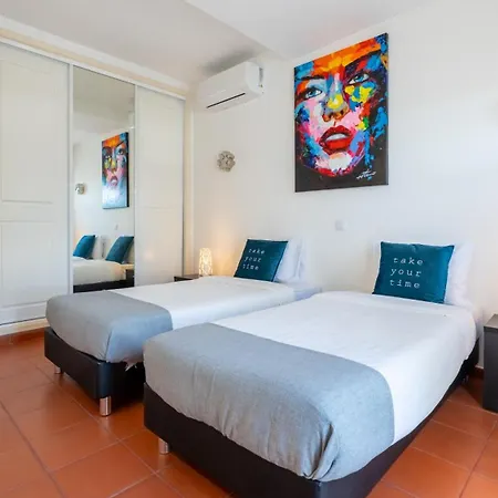 Holiday home Ocean View 3 Bdr House With Patio By Lovelystay