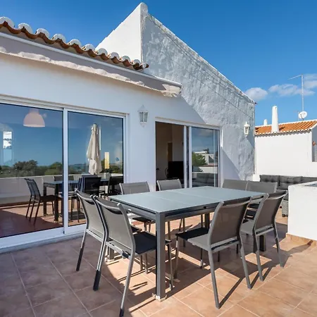 Ocean View 3 Bdr House With Patio By Lovelystay Ferienhaus