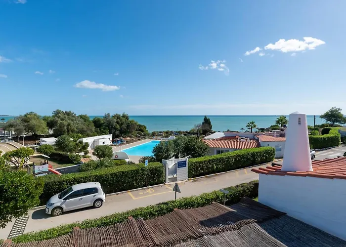 Ocean View 3 Bdr House With Patio By Lovelystay Porches (Algarve)