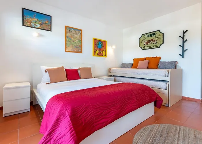 Ocean View 3 Bdr House With Patio By Lovelystay * Porches (Algarve)