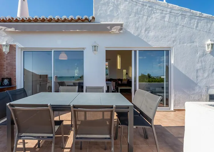 Prázdninový dům Ocean View 3 Bdr House With Patio By Lovelystay Porches (Algarve)